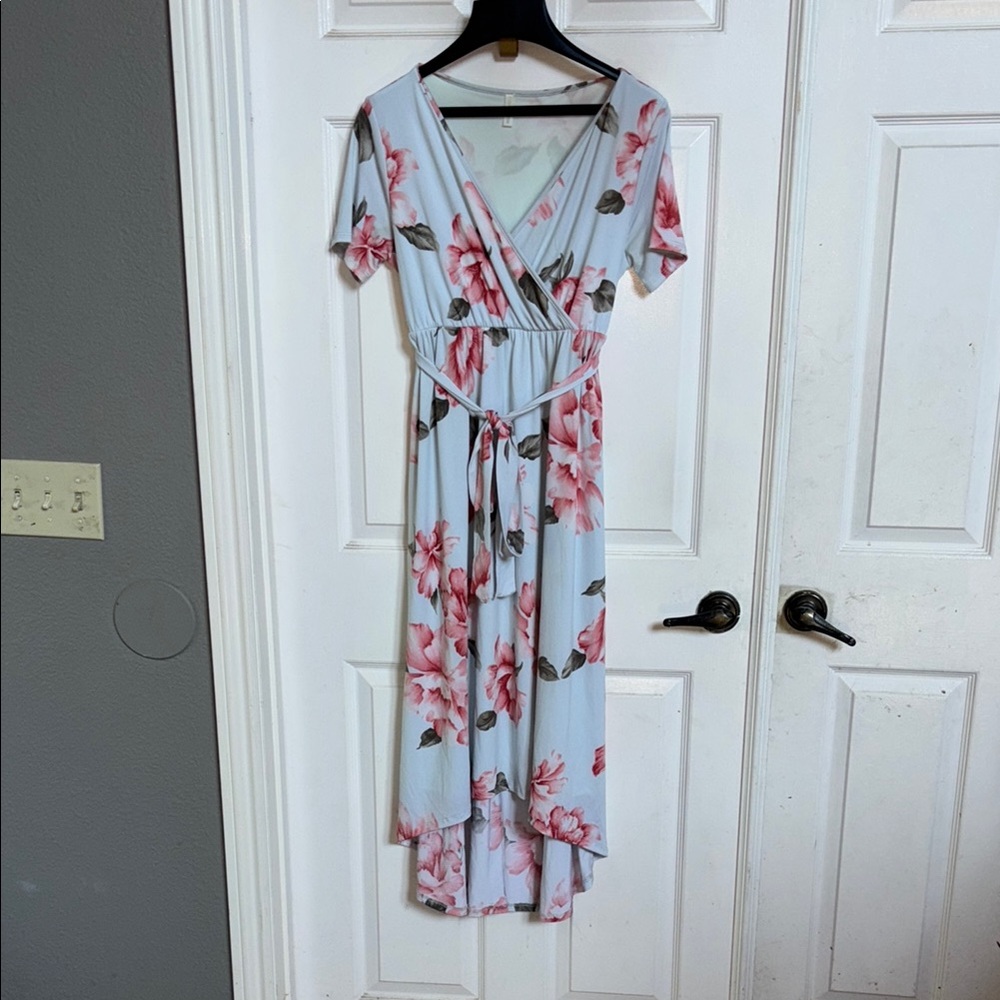 Maternity 
Pinkblush Pink  Flutter Sleeve Maternity Dress